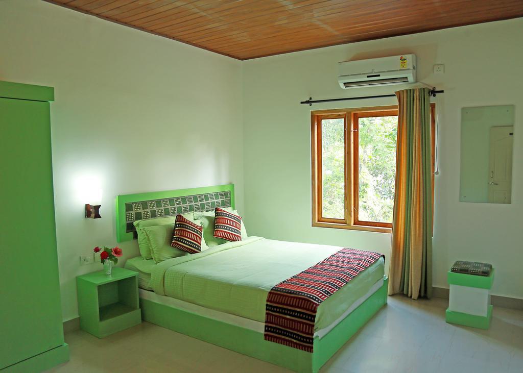 Thekkady Spice Valley Holiday Hotel Kamer foto